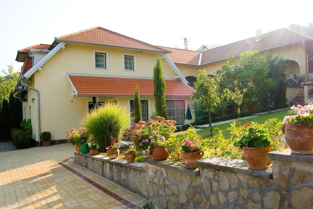 Harsfa Szallo Tamási Extérieur photo
